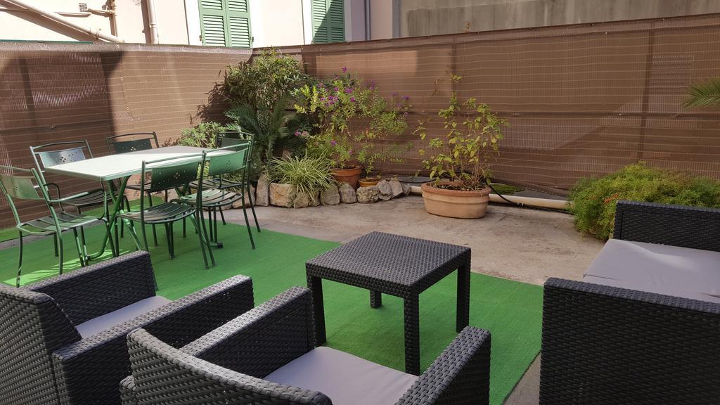 Studios Parisiens Cannes Luaran gambar