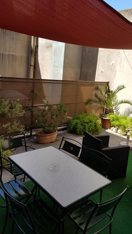 Studios Parisiens Cannes Bilik gambar